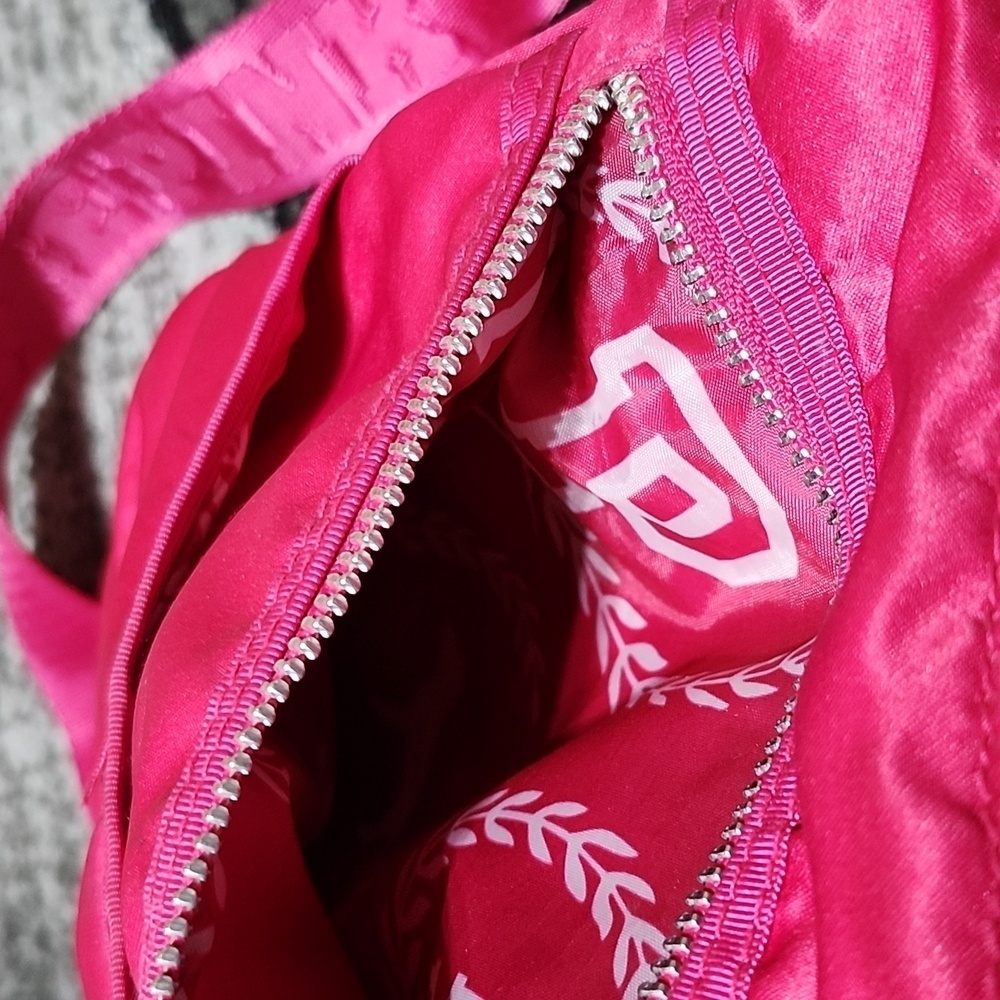 VINTAGE VS PINK 2010 SMALL CROSSBODY BAG PURSE - Picture 11 of 15